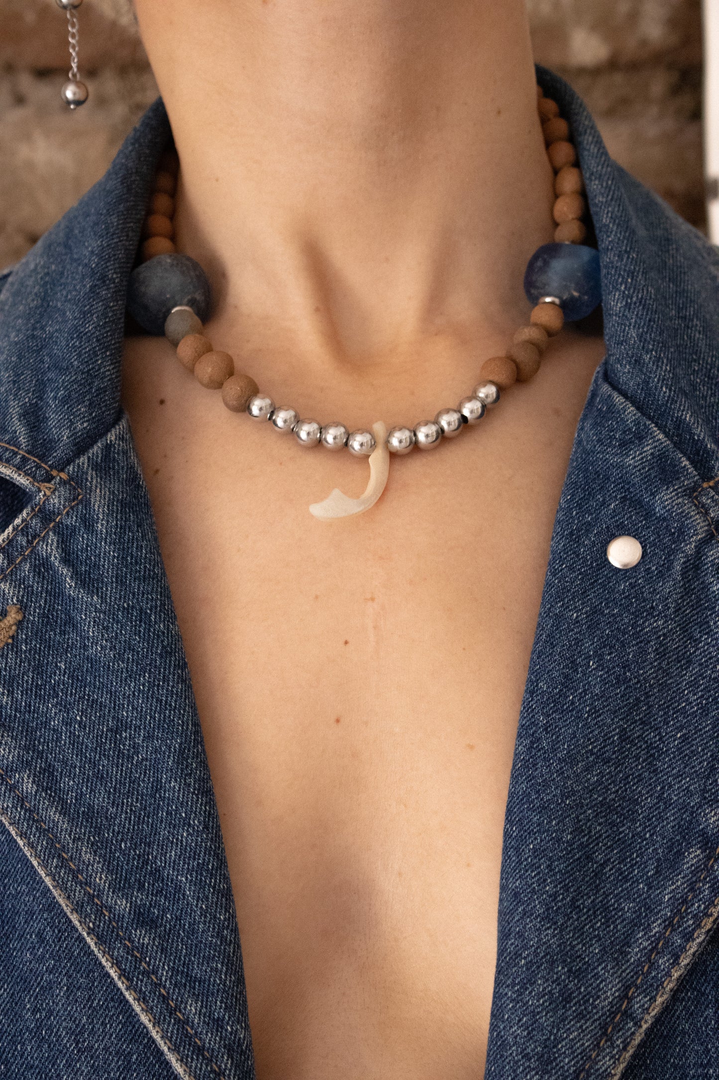 Raices Necklace "r"