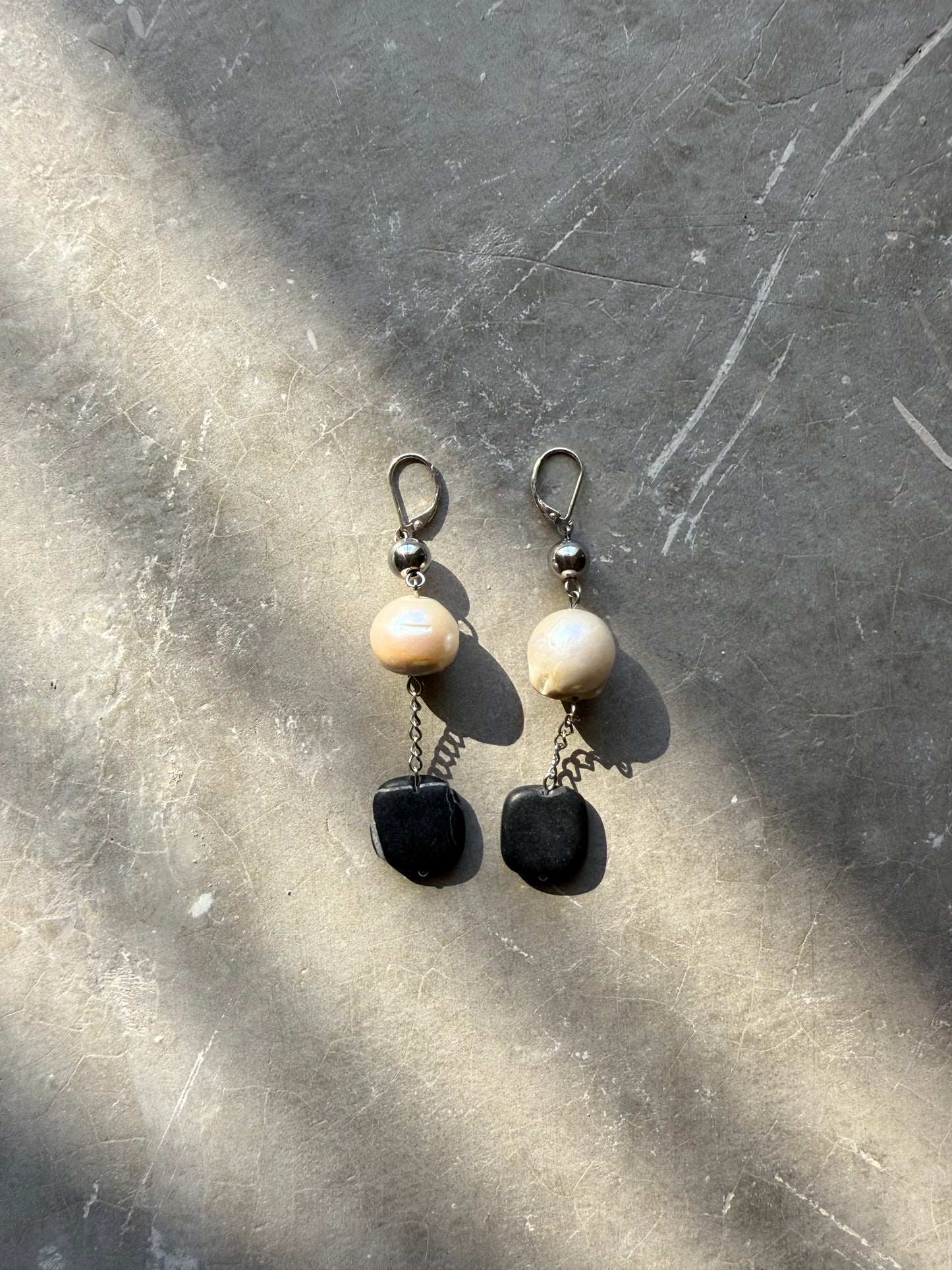 Raices Dangle Earrings, Onyx