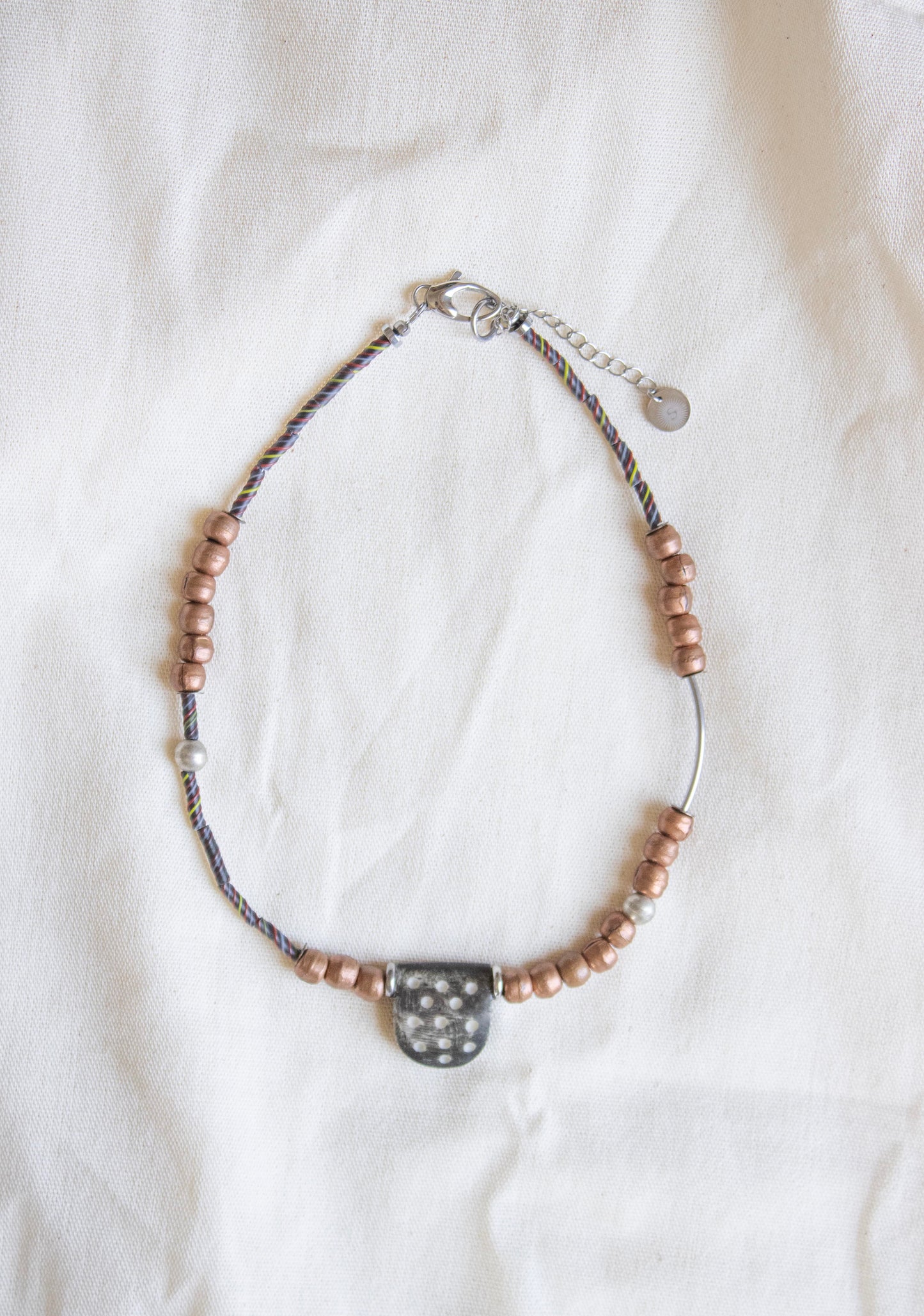 UMA NECKLACE